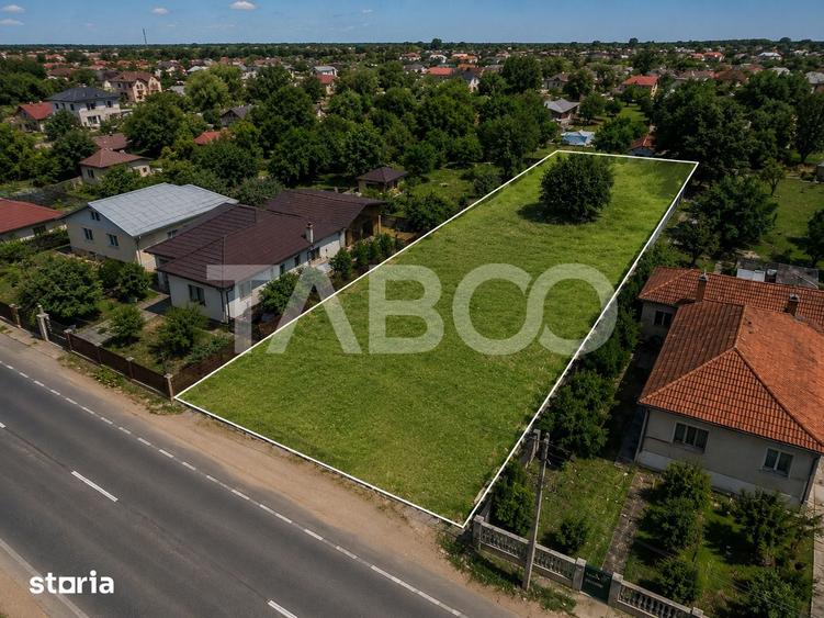 Teren de 561 mp, în Zorilor