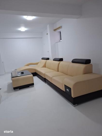 Apartament cu 4 camere decomandat în Mangalia