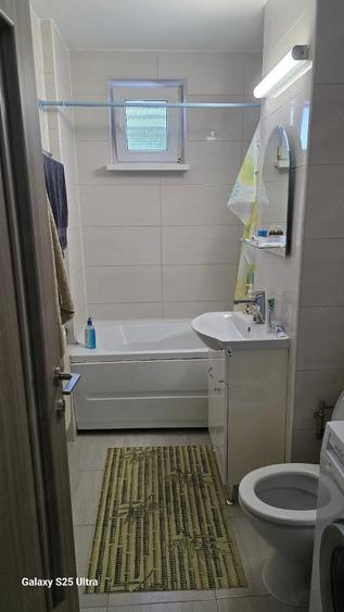 Apartament cu 2 camere decomandat în Horia