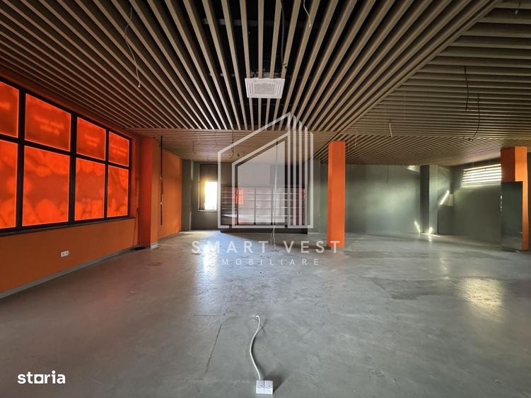 Spațiu comercial, de 250 mp, în Central