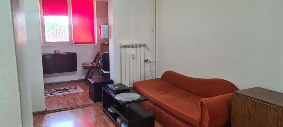 Apartament cu 2 camere decomandat în Gura Văii