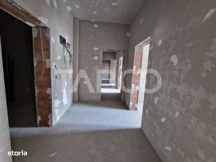 Apartament cu 3 camere decomandat în Șelimbăr