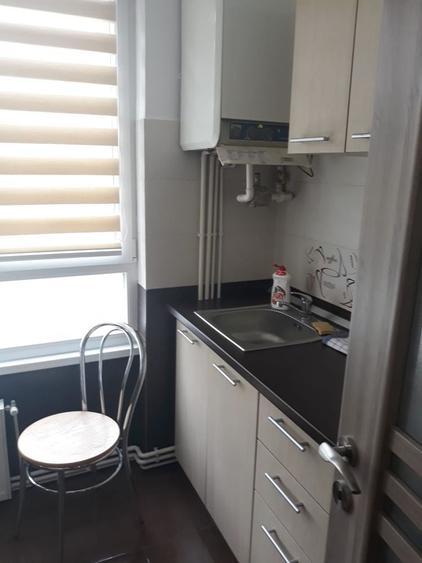 Apartament cu 2 camere în 13 Decembrie