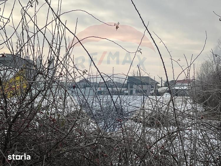 Teren de 471 mp, în Otopeni