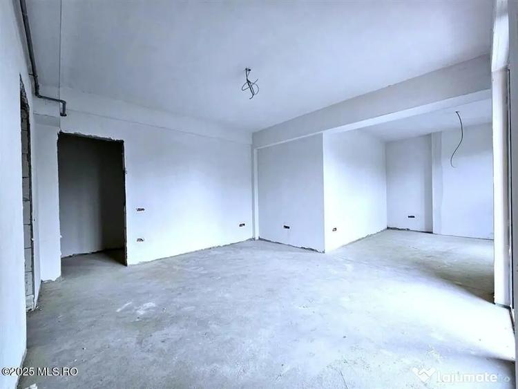 Spațiu comercial, de 36 mp, în Năvodari