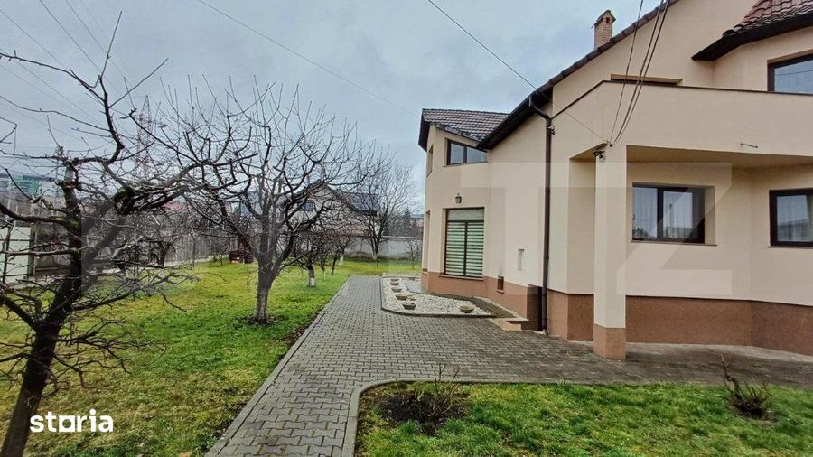 Casă cu 5 camere cu Teren 1200 Mp în Centura