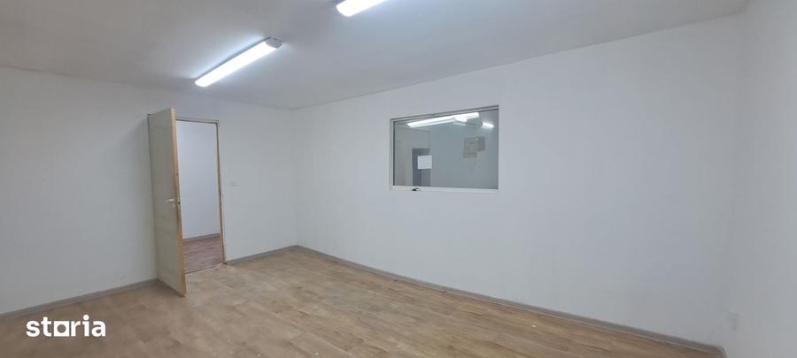 Spațiu comercial, de 325 mp, în Basarabia
