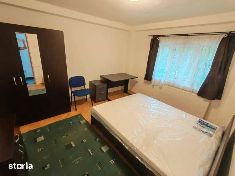 Apartament cu 3 camere, mobilat în Vitan