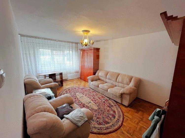 Apartament cu 2 camere decomandat în Rovine