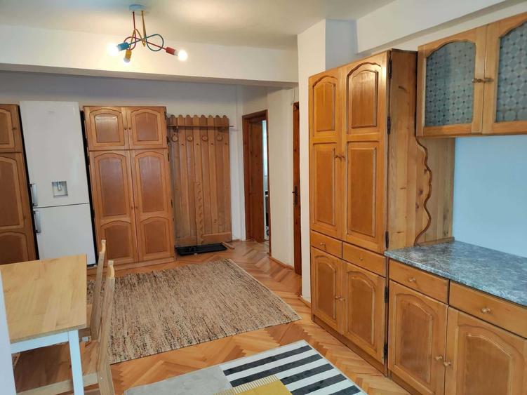 Apartament cu 2 camere decomandat în Ultracentral