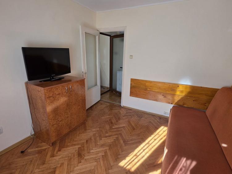 Apartament cu 2 camere semidecomandat în Micro 19