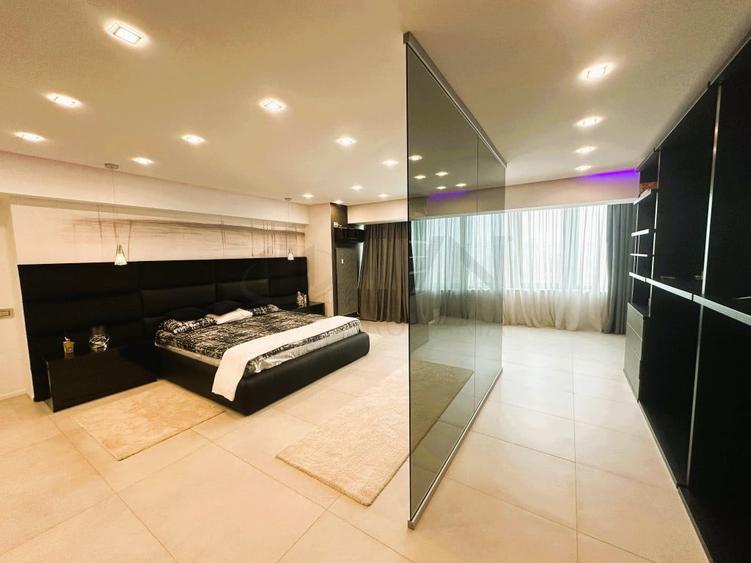 Apartament cu 4 camere decomandat în Unirii