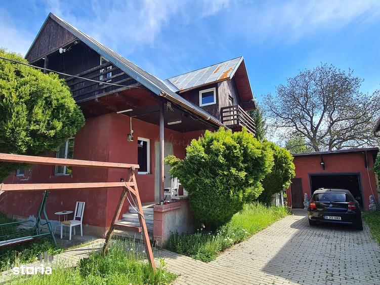 Casă cu 5 camere cu Teren 802 Mp în Central