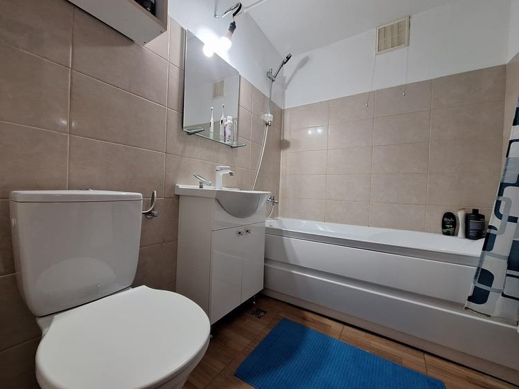 Apartament cu 2 camere decomandat, mobilat în Freidorf