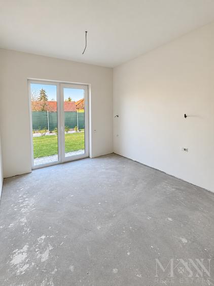 Duplex cu 4 camere cu Canalizare în Dealuri Oradea