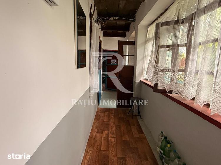 Casă cu 5 camere cu Teren 2497 Mp în Cefa
