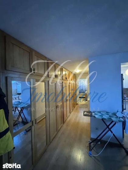 Apartament cu 3 camere semidecomandat, mobilat în Florești