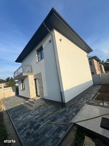Casă cu 4 camere cu Teren 250 Mp în Central