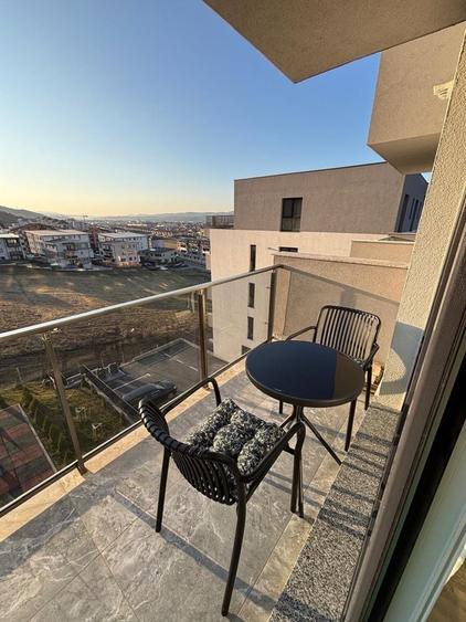 Apartament cu 2 camere decomandat în Decebal