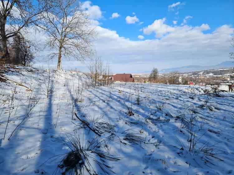 Teren Construcții intravilan de 2800 mp, în Bran