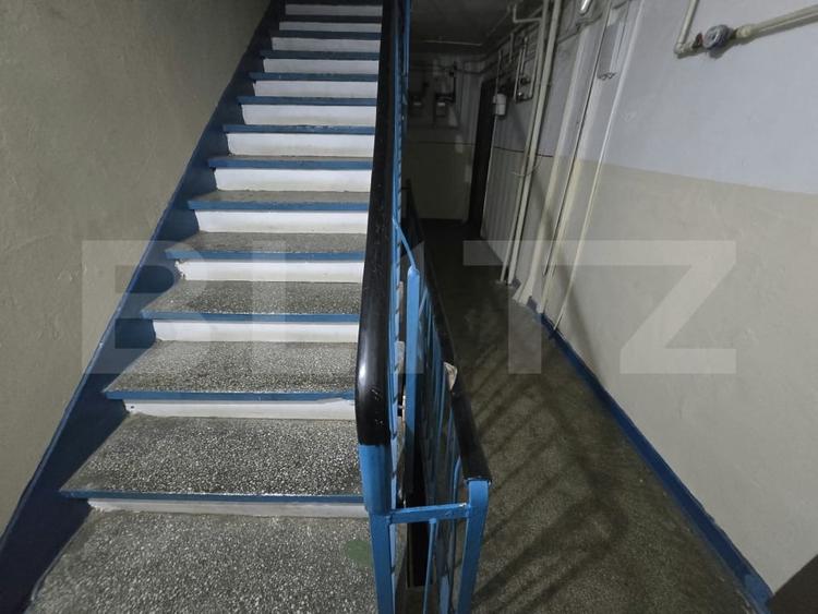 Apartament cu 3 camere decomandat, mobilat în Micro 9