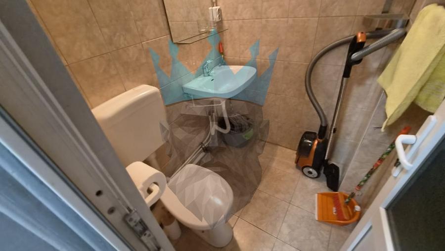 Apartament cu 3 camere decomandat, mobilat în Doamna Ghica