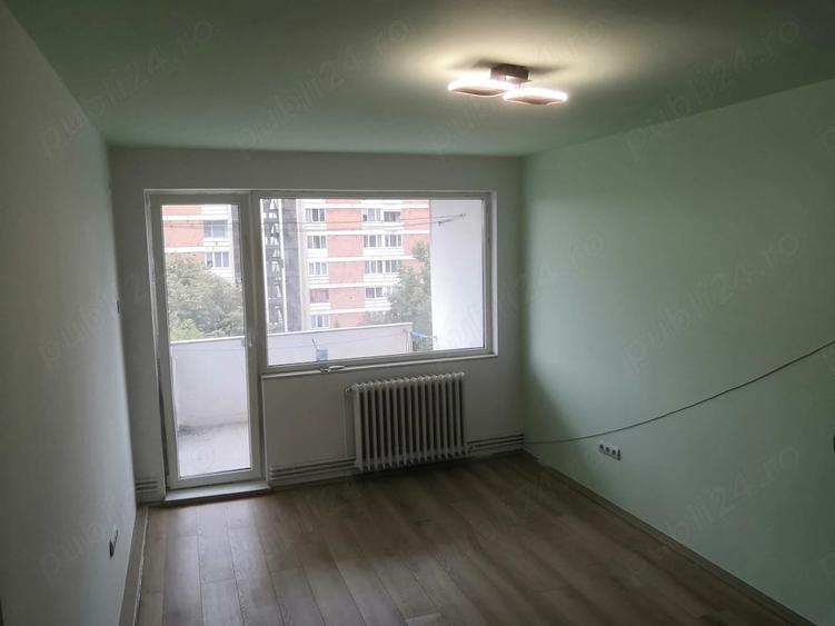 Apartament cu 2 camere semidecomandat în Tudor