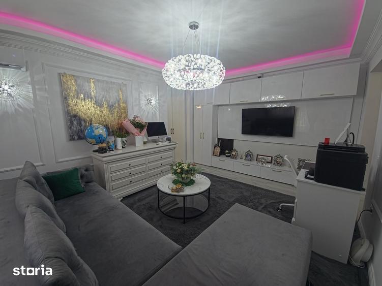 Apartament cu 4 camere în Tomis Nord