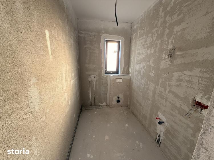 Casă cu 4 camere cu Teren 400 Mp în Berceni