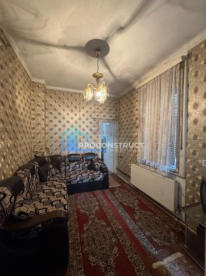 Casă individuală cu 9 camere cu Canalizare în Iosefin
