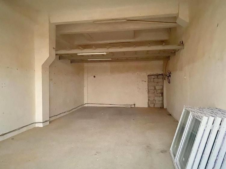 Spațiu industrial, de 414 mp, în Freidorf