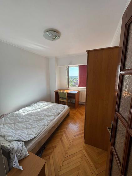 Apartament cu 4 camere decomandat în Fortuna