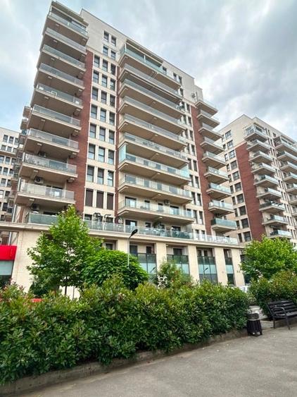 Apartament cu 4 camere decomandat în Drumul Taberei