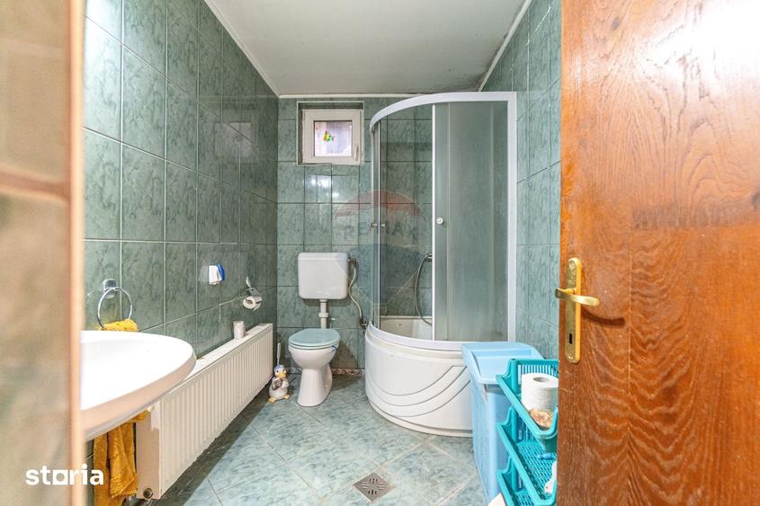 Casă cu 5 camere cu Teren 404 Mp în Bartolomeu