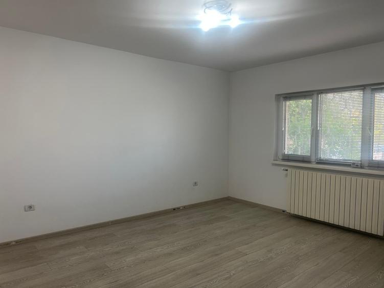 Garsonieră decomandată, mobilată în Inel II