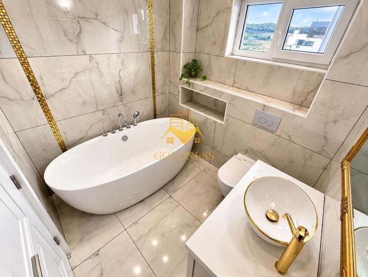 Apartament cu 3 camere semidecomandat, mobilat în Baciu