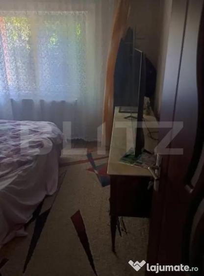 Apartament cu 4 camere decomandat în Burdujeni