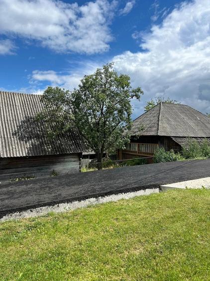 Casă cu Teren 5000 Mp în Poienile Izei