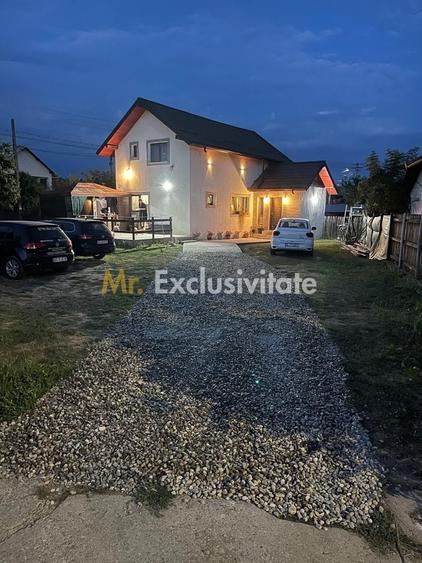 Casă individuală cu 3 camere cu Canalizare în Leordeni
