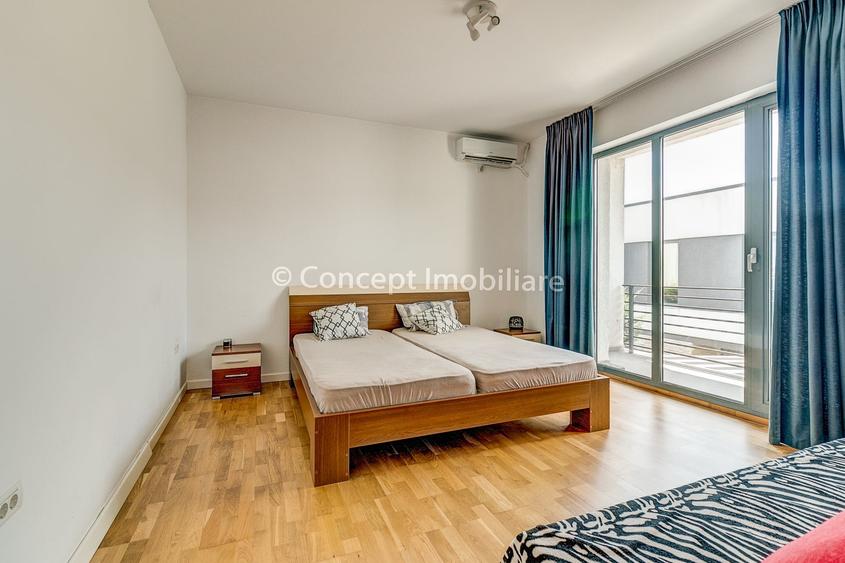 Casă cu 4 camere cu Piscina în Central