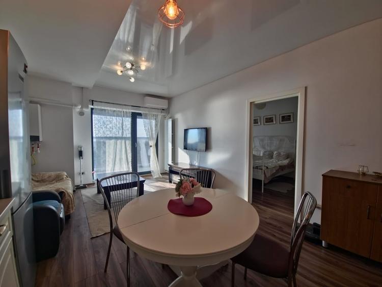 Apartament cu 2 camere semidecomandat în Central
