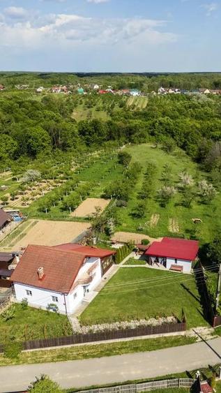 Casă cu Teren 7829 Mp în Cuca