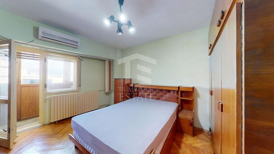 Apartament cu 3 camere decomandat, mobilat în Decebal