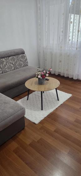 Apartament cu 2 camere decomandat în Micro 6