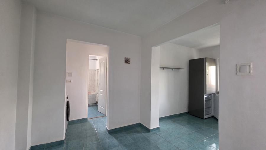 Apartament cu 2 camere decomandat, mobilat în Soarelui