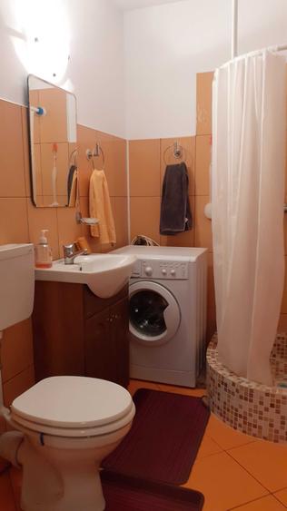Apartament cu 2 camere decomandat în Astra