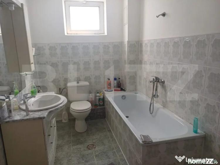 Casă cu 9 camere cu Teren 813 Mp în Burdujeni