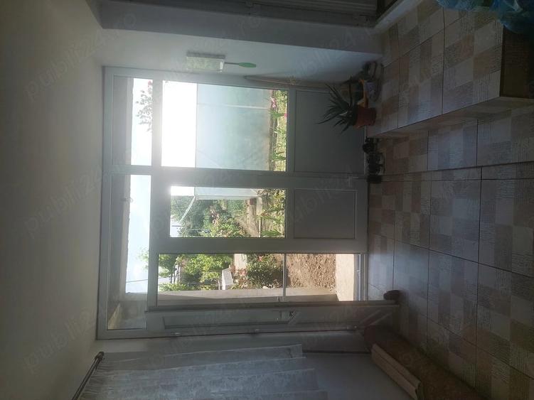 Casă cu 4 camere cu Teren 1200 Mp în Exterior Vest