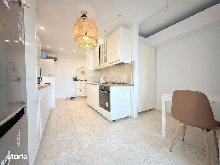 Apartament cu 3 camere decomandat în Punctele Cardinale