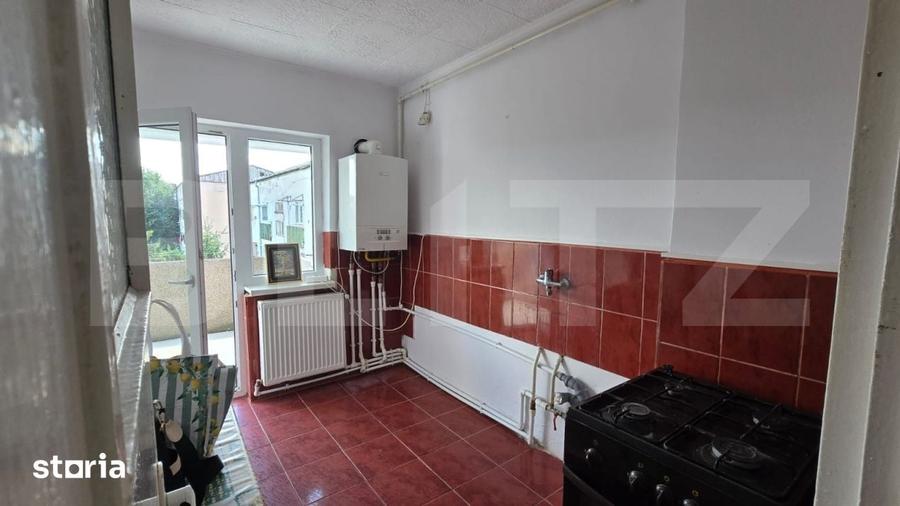 Apartament cu 3 camere decomandat în Micro 17